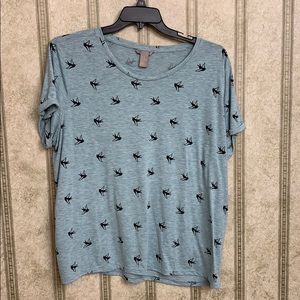 Cute tee with birds